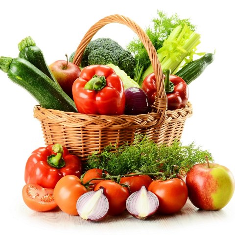 Первые овощи в открытом грунте: как собрать корзинку витаминов уже весной