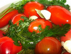 Как приготовить хорошие малосольные помидоры?